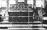 hantu didepan altar.jpg thumbplaceholder