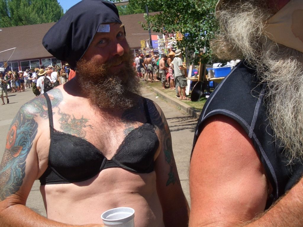 IMAGE: http://i589.photobucket.com/albums/ss340/WackyBush/Music/High%20Sierra%20Music%20Festival%202006/CIMG4861.jpg