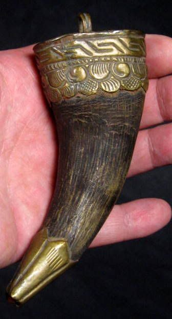 TIBETAN SHAMANS HEALING & PROTECTION YAK HORN Amulet.  